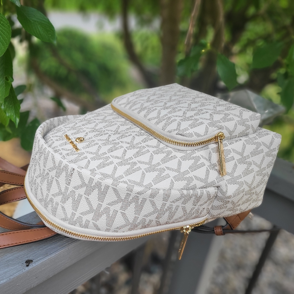 🔥SOLD🔥MICHAEL KORS🌻 ERIN MEDIUM MK LOGO SIGNATURE BACKPACK🎒 - Picture 8 of 13